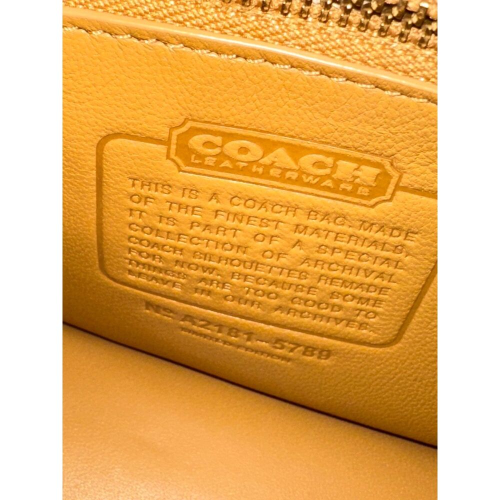 Coach 2021 Willis Top Handle 18 - Chalk - Picture 4 of 8